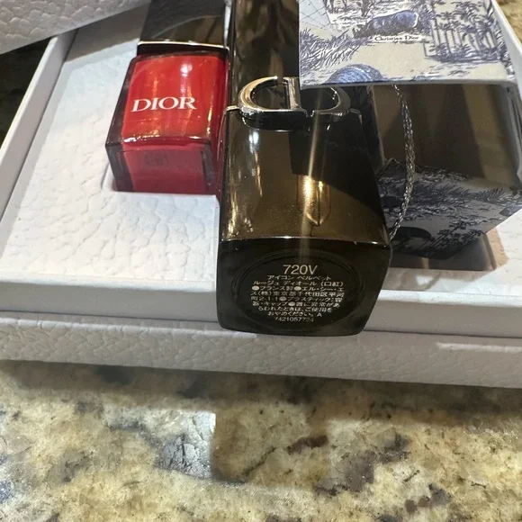 New in box Dior Red Nail Polish and Lipstick with Blue Patterned Holder - Picture 5 of 6